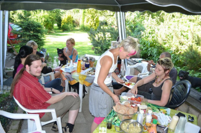 snmek099.jpg